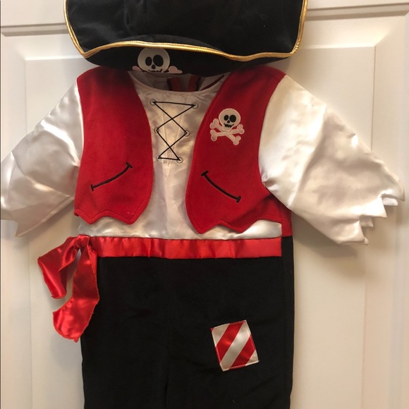 Cute toddler pirate costume for Halloween - Picture 2 of 3